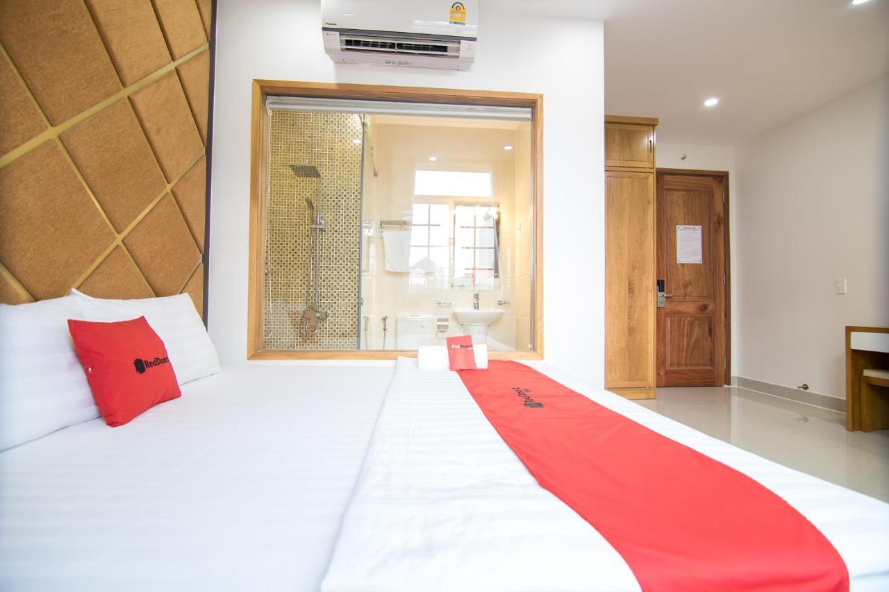 Reddoorz Plus Near Lotte Mart Cong Hoa Ho-Chi-Minh-Stadt Exterior foto