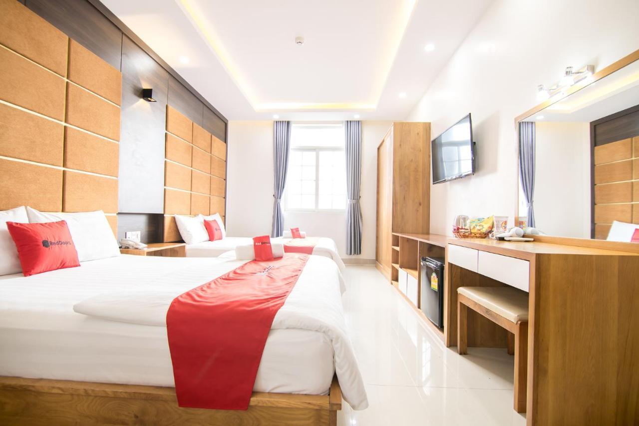 Reddoorz Plus Near Lotte Mart Cong Hoa Ho-Chi-Minh-Stadt Exterior foto